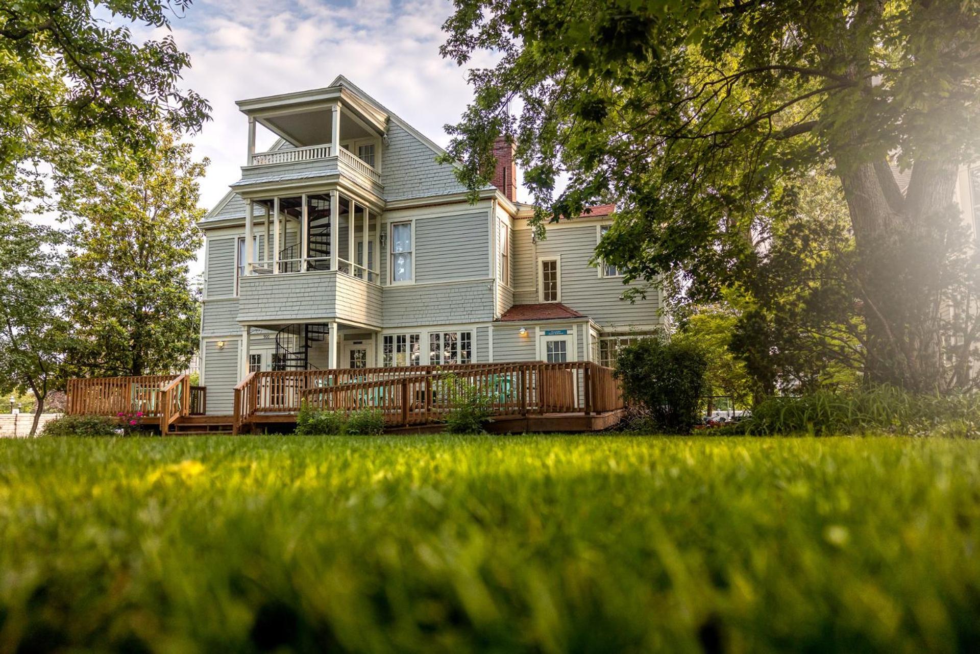 Walnut Street Bed & Breakfast Springfield