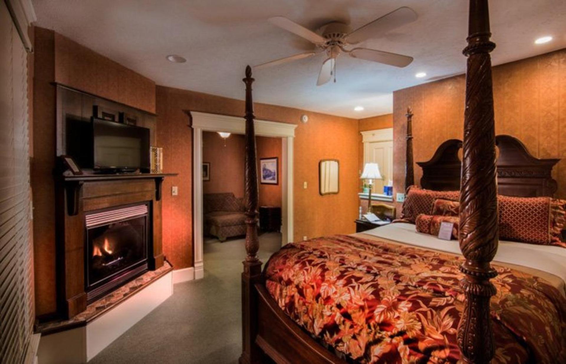Walnut Street 3*