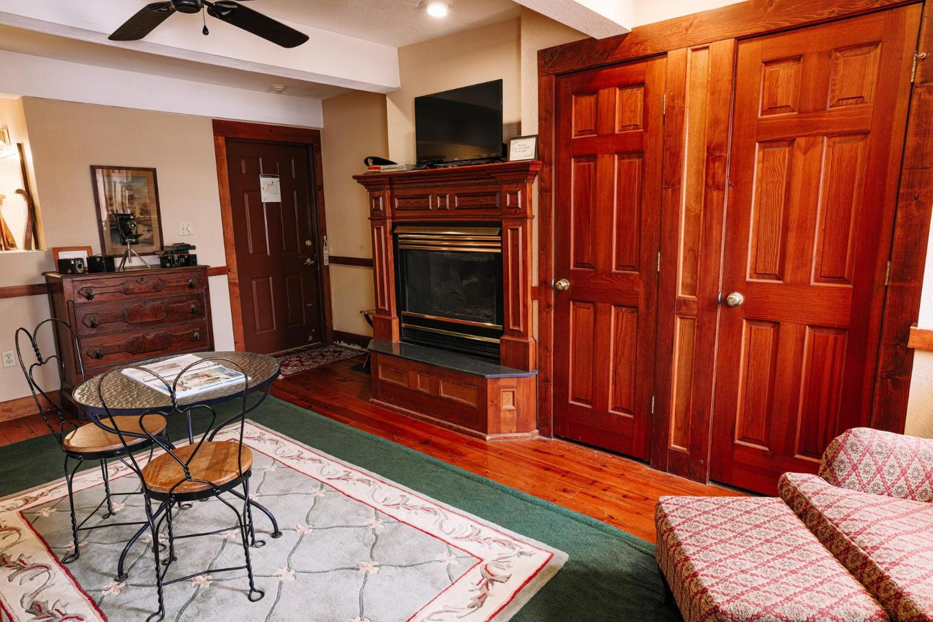 Walnut Street Bed & Breakfast Springfield