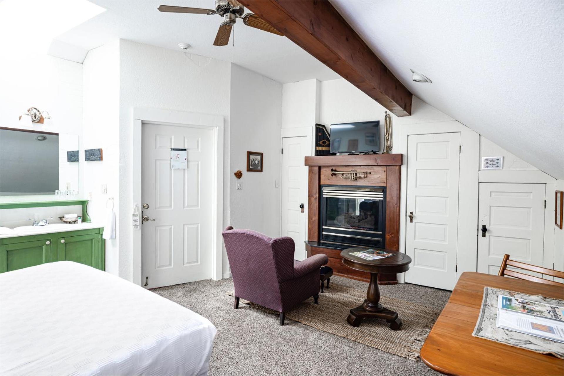 Walnut Street 3* Springfield