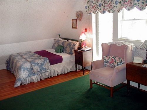 Walnut Street Bed & Breakfast