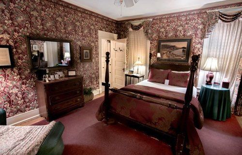 Walnut Street Bed & Breakfast