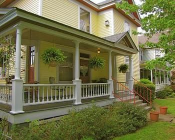 Walnut Street Bed & Breakfast Springfield