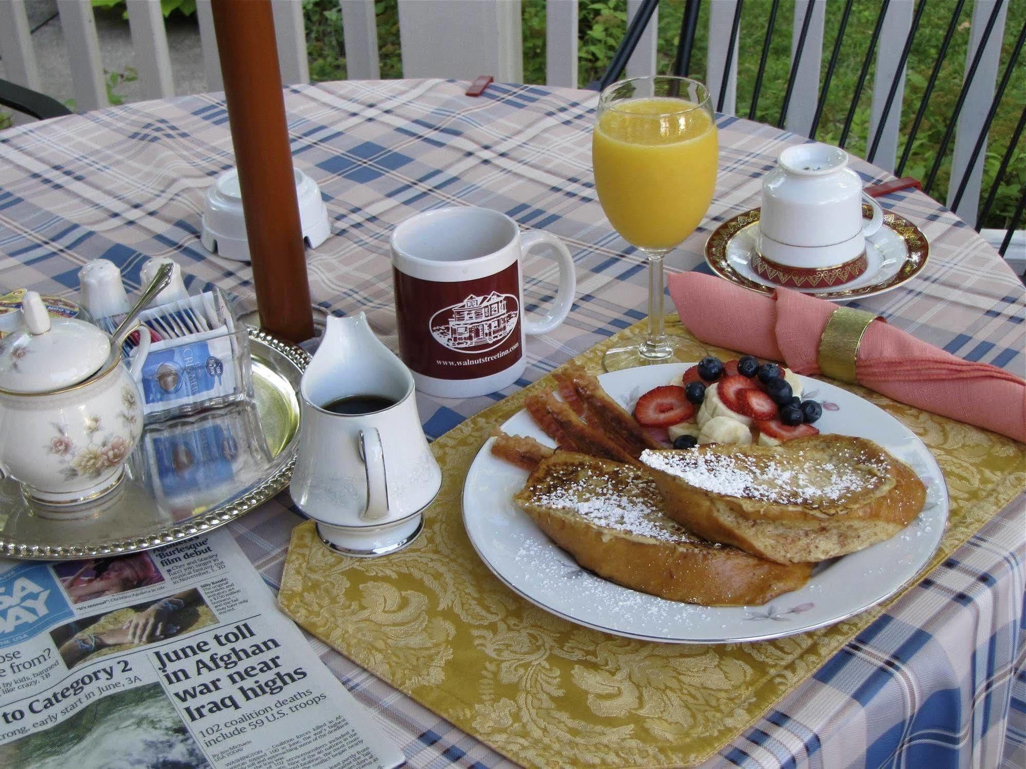 Walnut Street Bed & Breakfast 3*